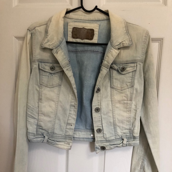Cropped Jean Jacket, Light Blue, Small - Picture 2 of 6
